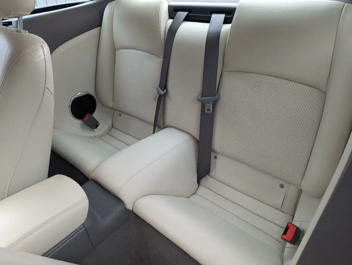 2010-jaguar-xk-50-portfolio-coupe-big-37