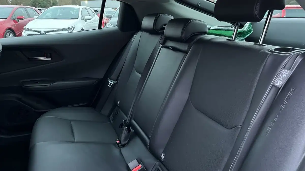 2024-toyota-prius-20-vvt-i-excel-big-12