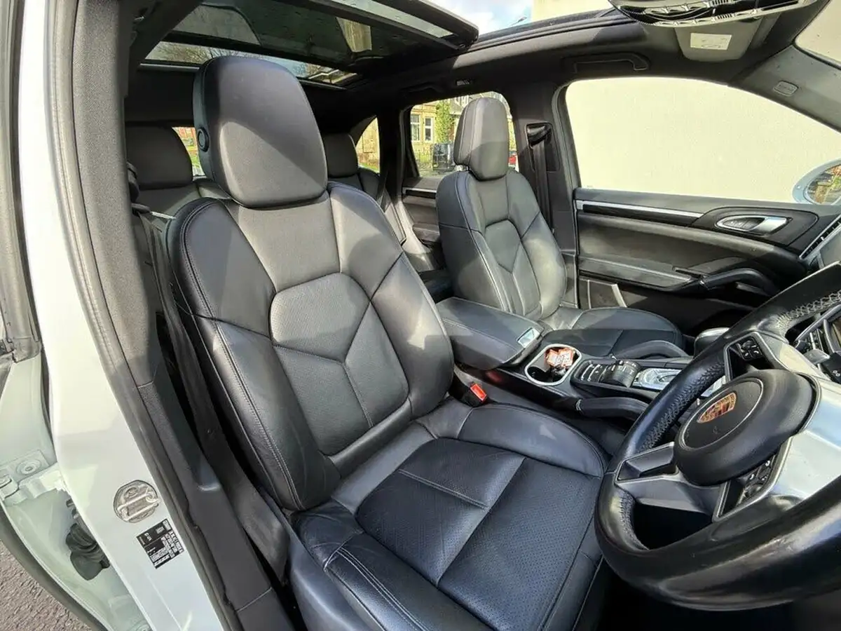2017-porsche-cayenne-30td-diesel-big-27