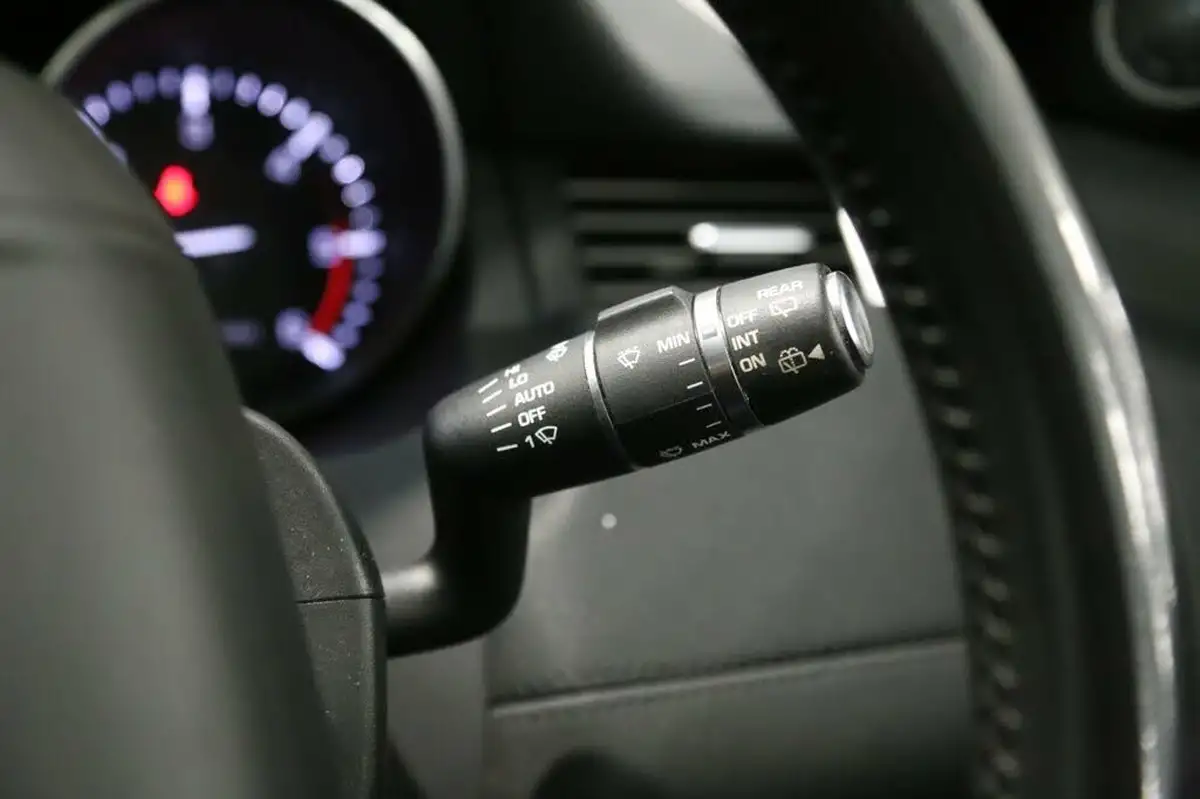 2014-land-rover-range-rover-evoque-22sd4-pure-tech-hatchback-5d-auto-big-25