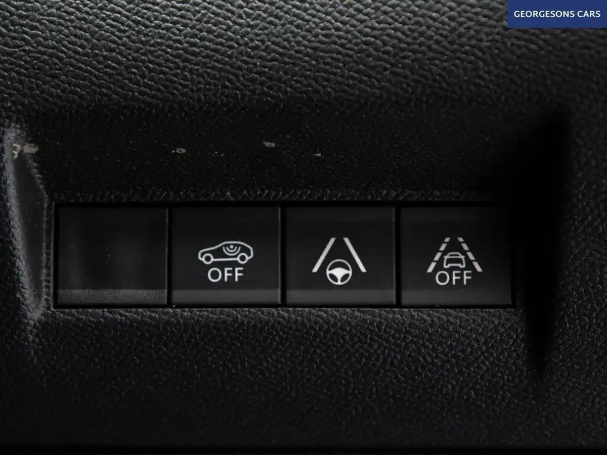 2021-peugeot-2008-suv-e-gt-premium-big-23
