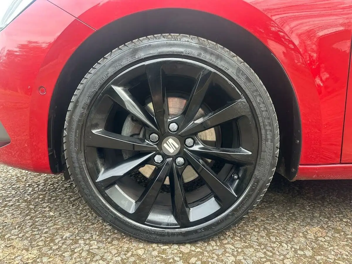 2021-seat-leon-15-etsi-fr-sport-hatchback-big-45