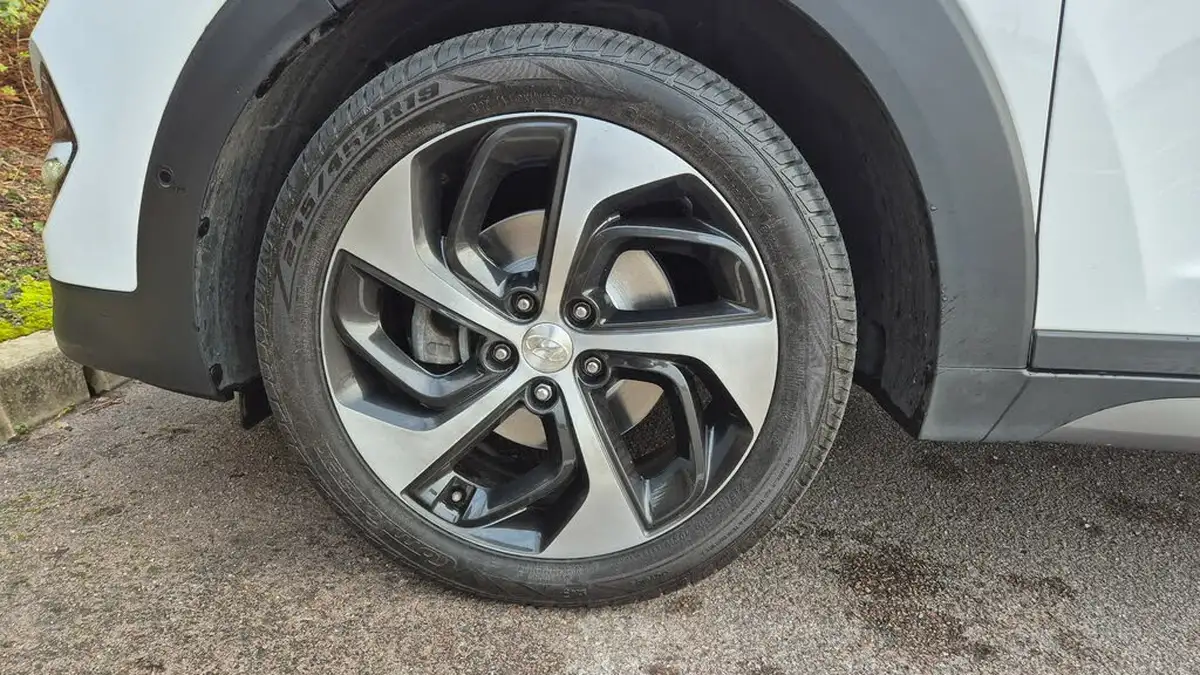 2017-hyundai-tucson-20crdi-premium-se-185ps-auto-big-25