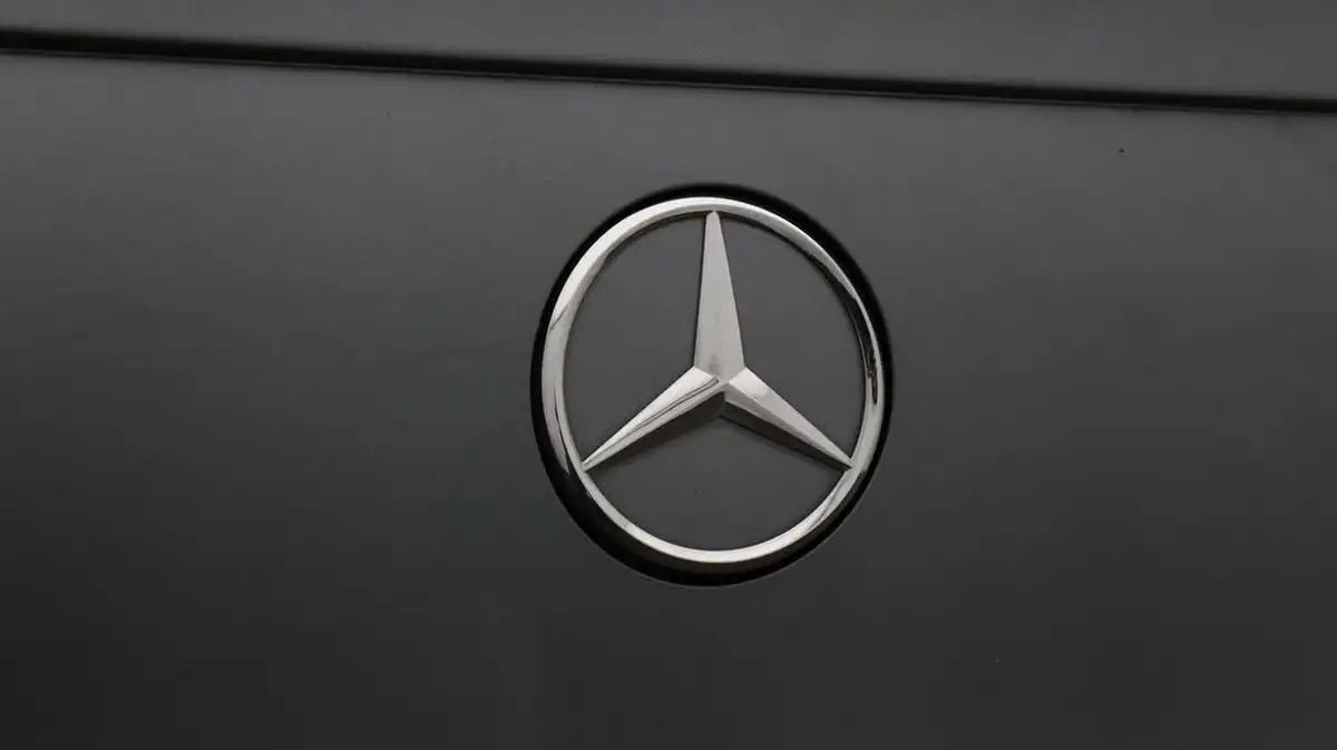 2019-mercedes-benz-glc-class-20d-glc220d-amg-line-premium-coupe-4d-big-20