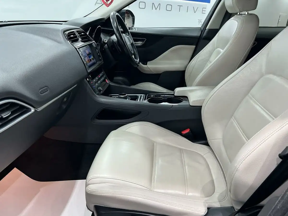 2017-jaguar-f-pace-20-i4d-prestige-180ps-awd-auto-big-46