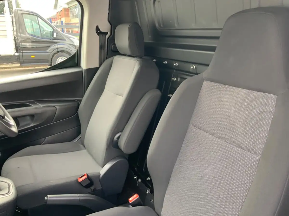 2021-vauxhall-combo-15cdti-dynamic-2300-100pseu6dt-l1h1-panel-big-17