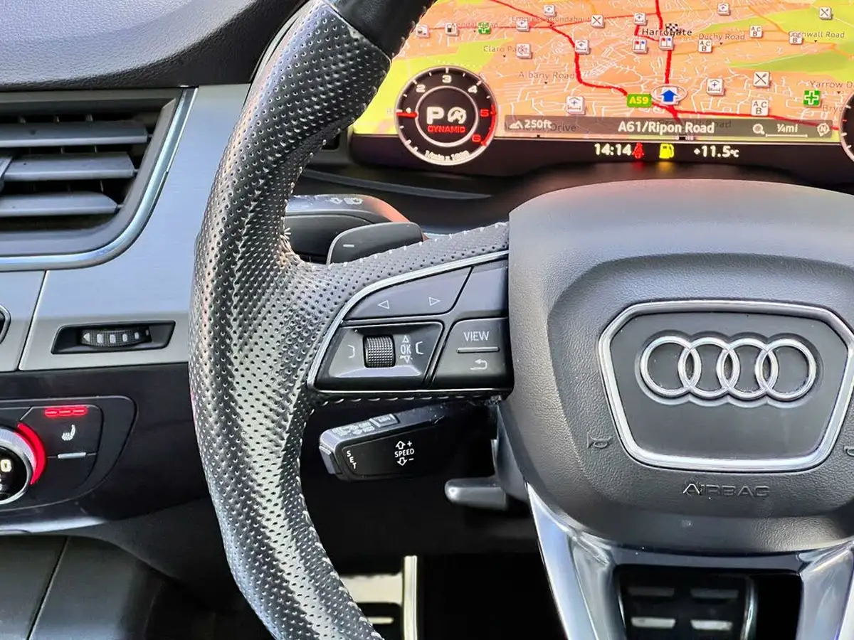 2019-audi-q7-30-45-tdi-s-line-ss-big-14