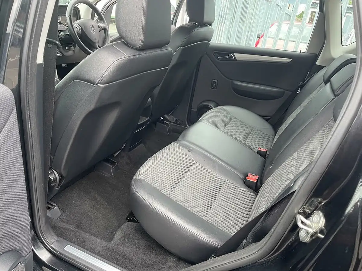2014-honda-jazz-12-s-big-9