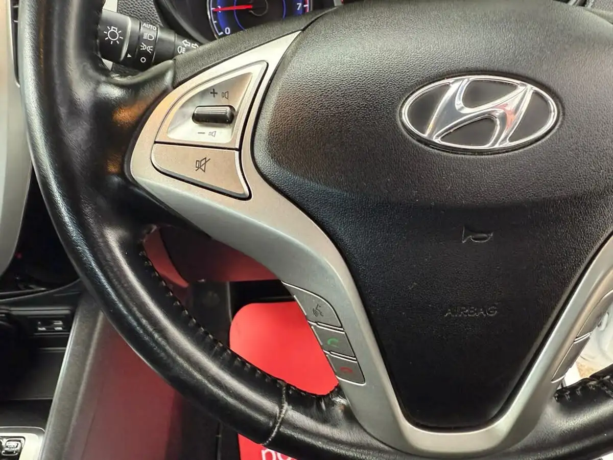 2019-hyundai-ix20-16-se-auto-big-59