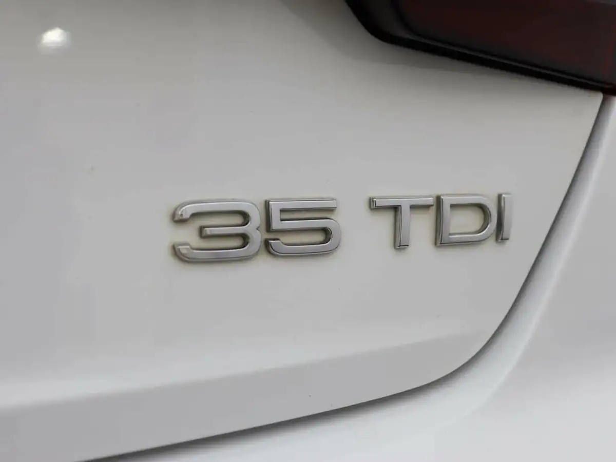 2019-audi-a4-20-35-tdi-black-edition-163ps-big-51