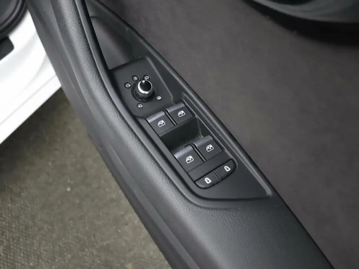 2019-audi-a4-20-35-tdi-black-edition-163ps-big-27