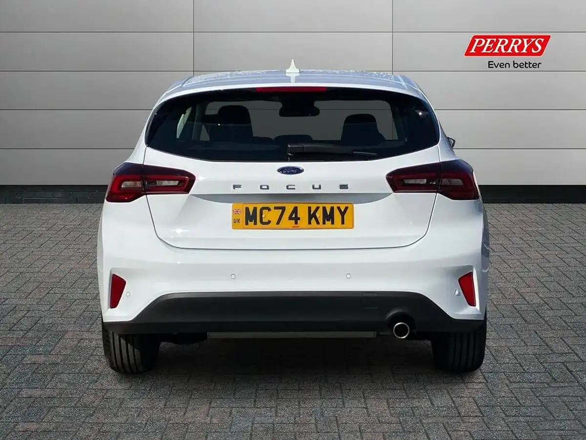 2024-ford-focus-10t-titanium-155ps-hatchback-powershift-big-4