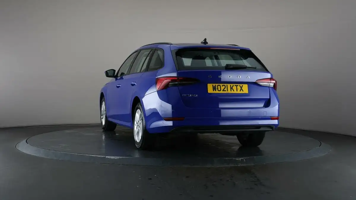 2021-skoda-octavia-20tdi-se-technology-115ps-scr-estate-big-55