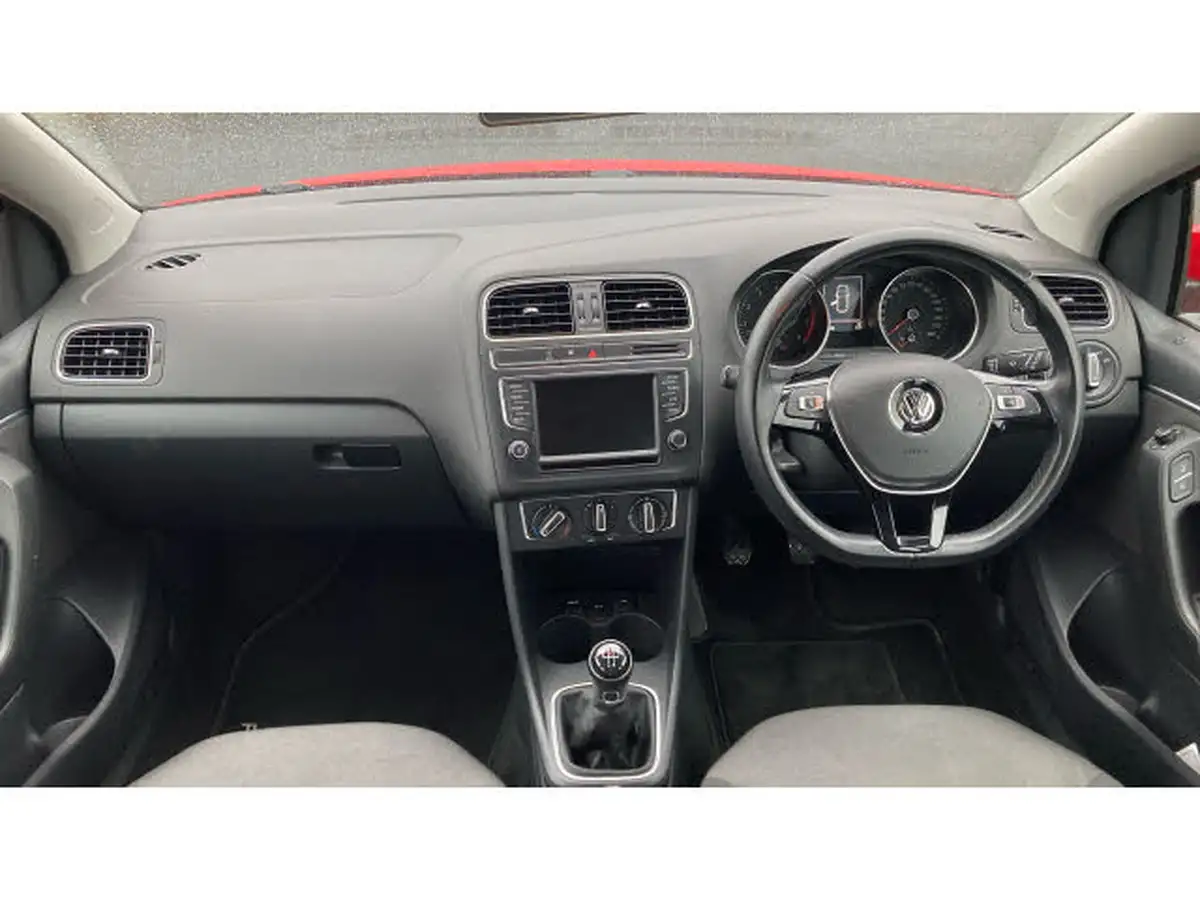 2014-volkswagen-polo-12-tsi-se-5d-big-9