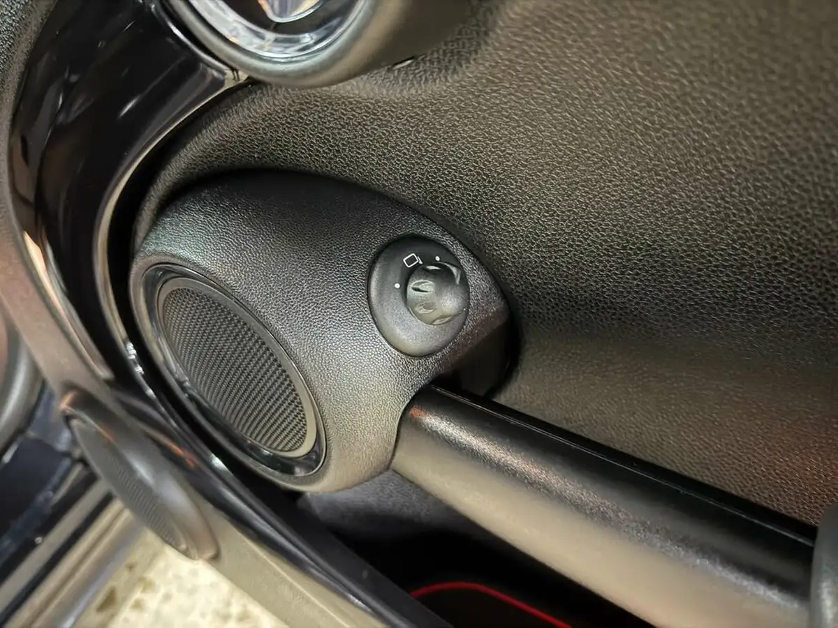 2008-mini-cooper-16-cooper-jcw-211bhp-hatchback-3d-big-21