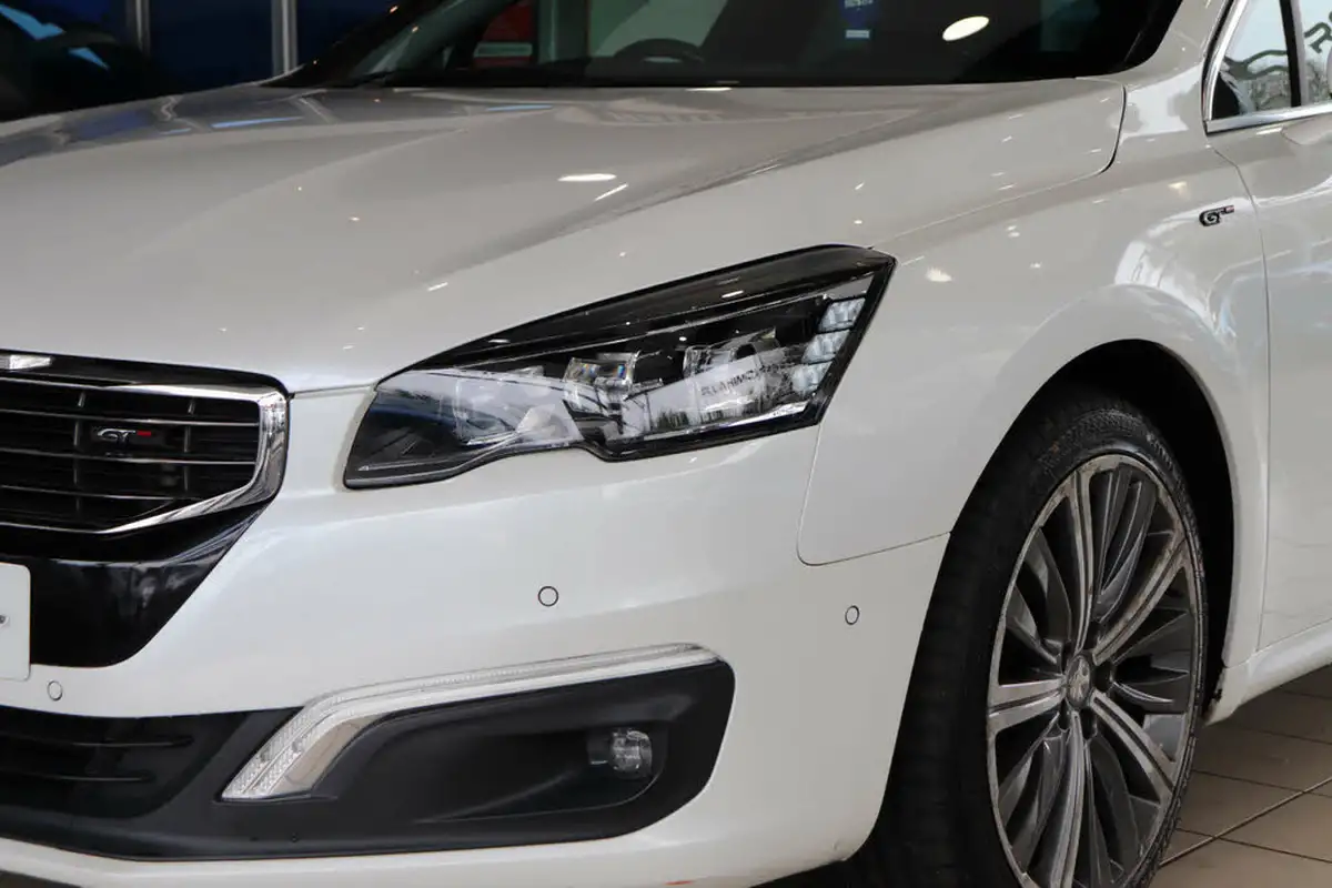 2017-peugeot-508-sw-20-bluehdi-gt-big-70