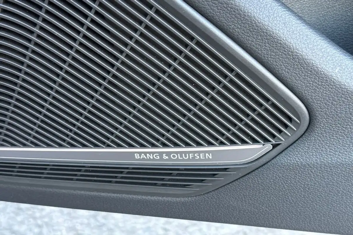 2024-audi-rs4-avant-29-tfsi-carbon-black-big-29