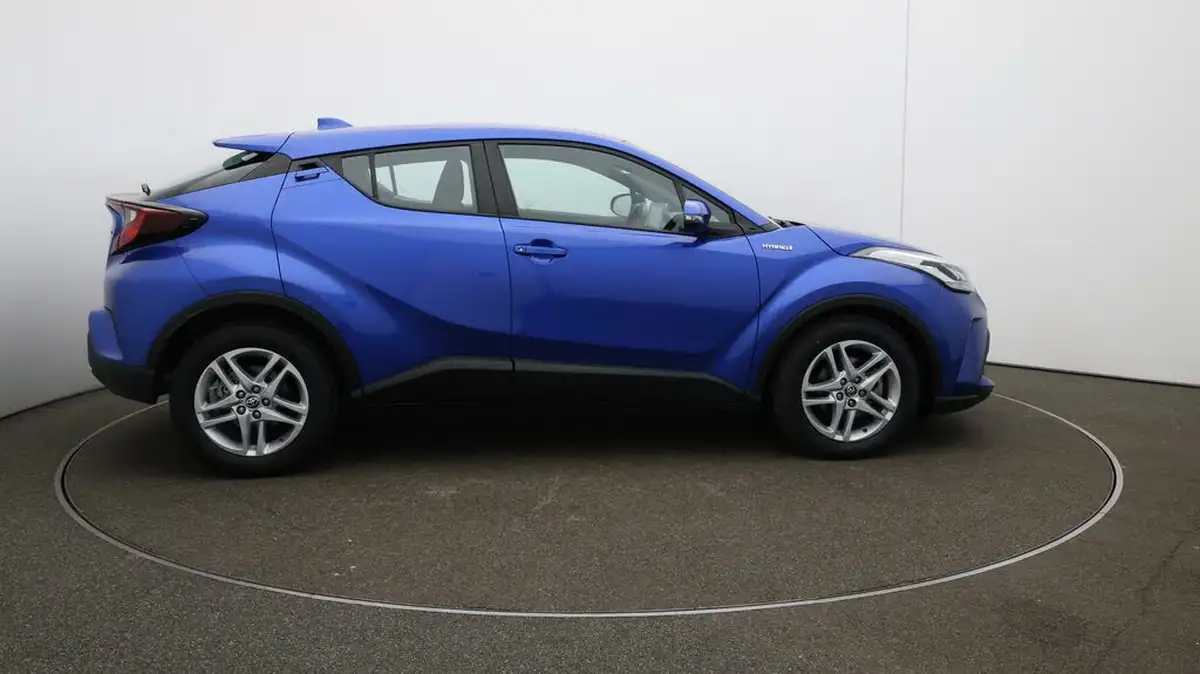 2022-toyota-c-hr-18-vvt-i-icon-big-50