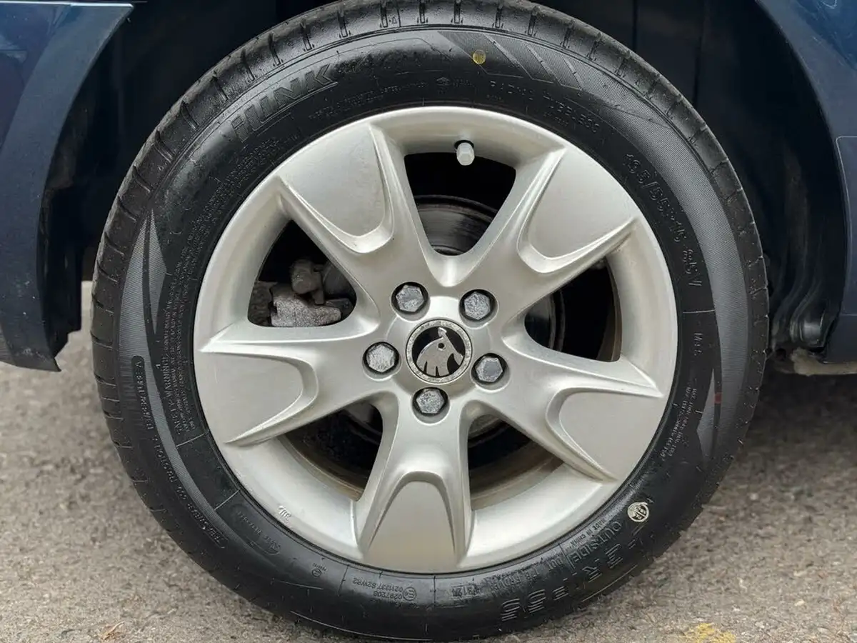 2015-skoda-roomster-16tdi-se-105ps-big-13