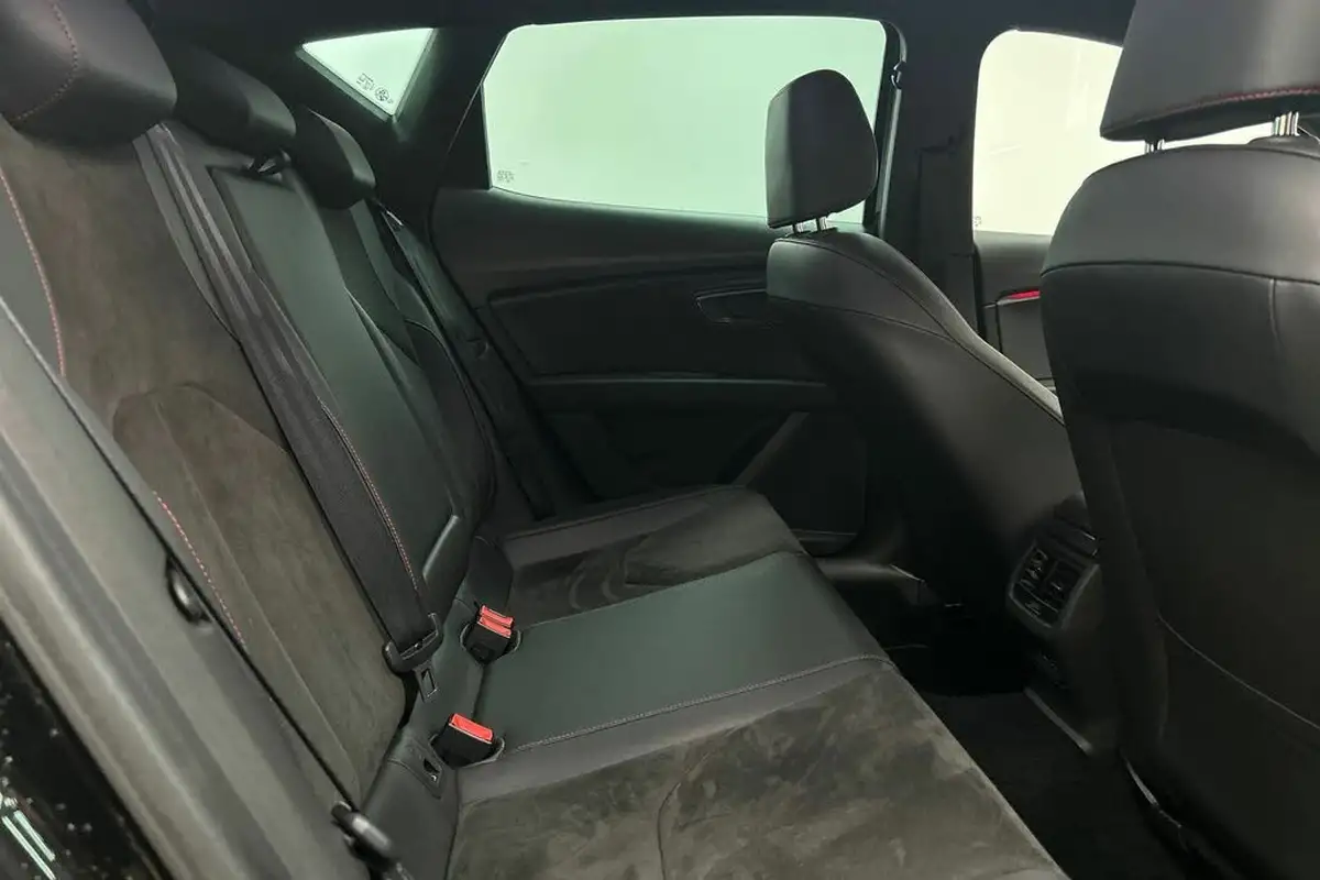 2020-seat-leon-15-tsi-evo-fr-black-edition-150ps-hatchback-dsg-big-16