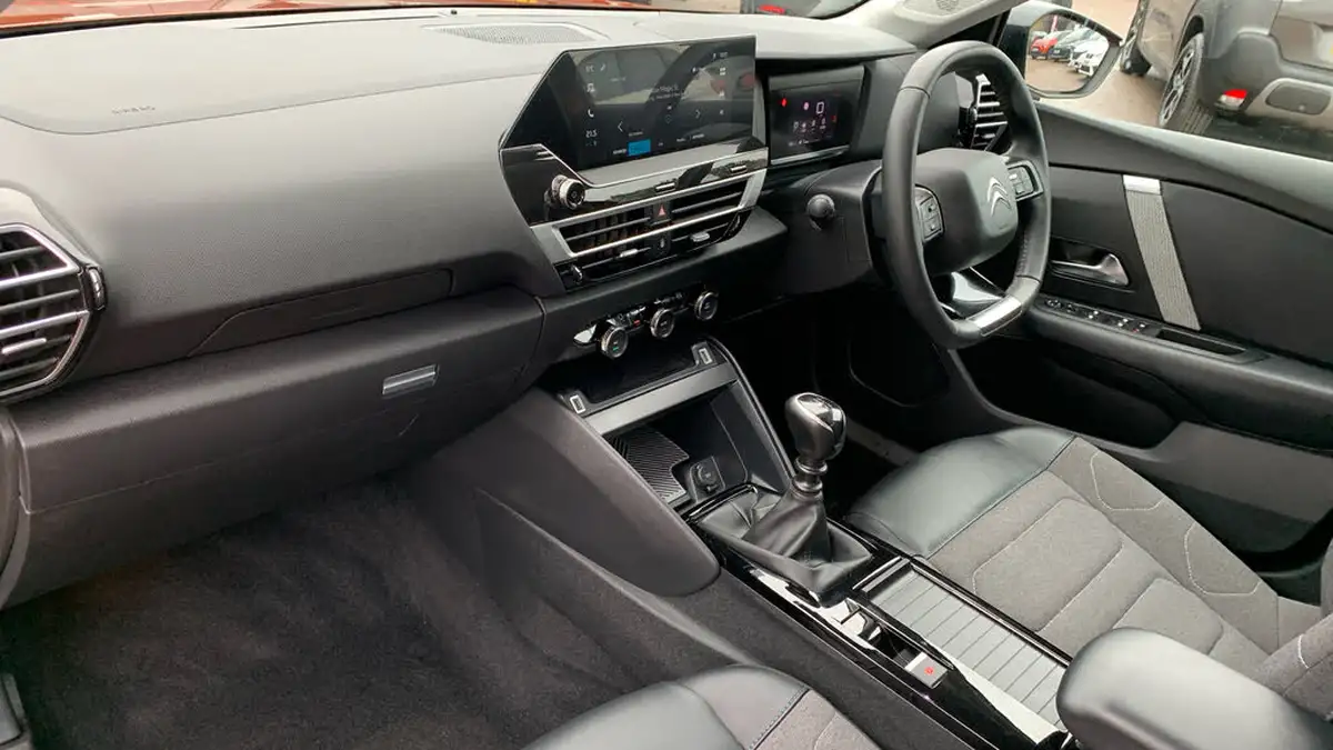 2022-citroen-c4-12-puretech-sense-big-11