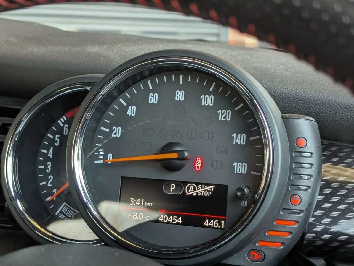 2016-mini-cooper-20-cooper-s-ss-hatchback-3d-sport-auto-big-18