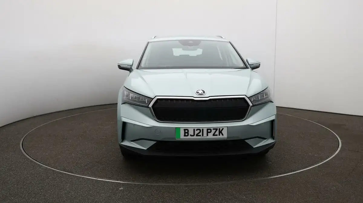 2021-skoda-enyaq-e-80-loft-82-kwh-big-2