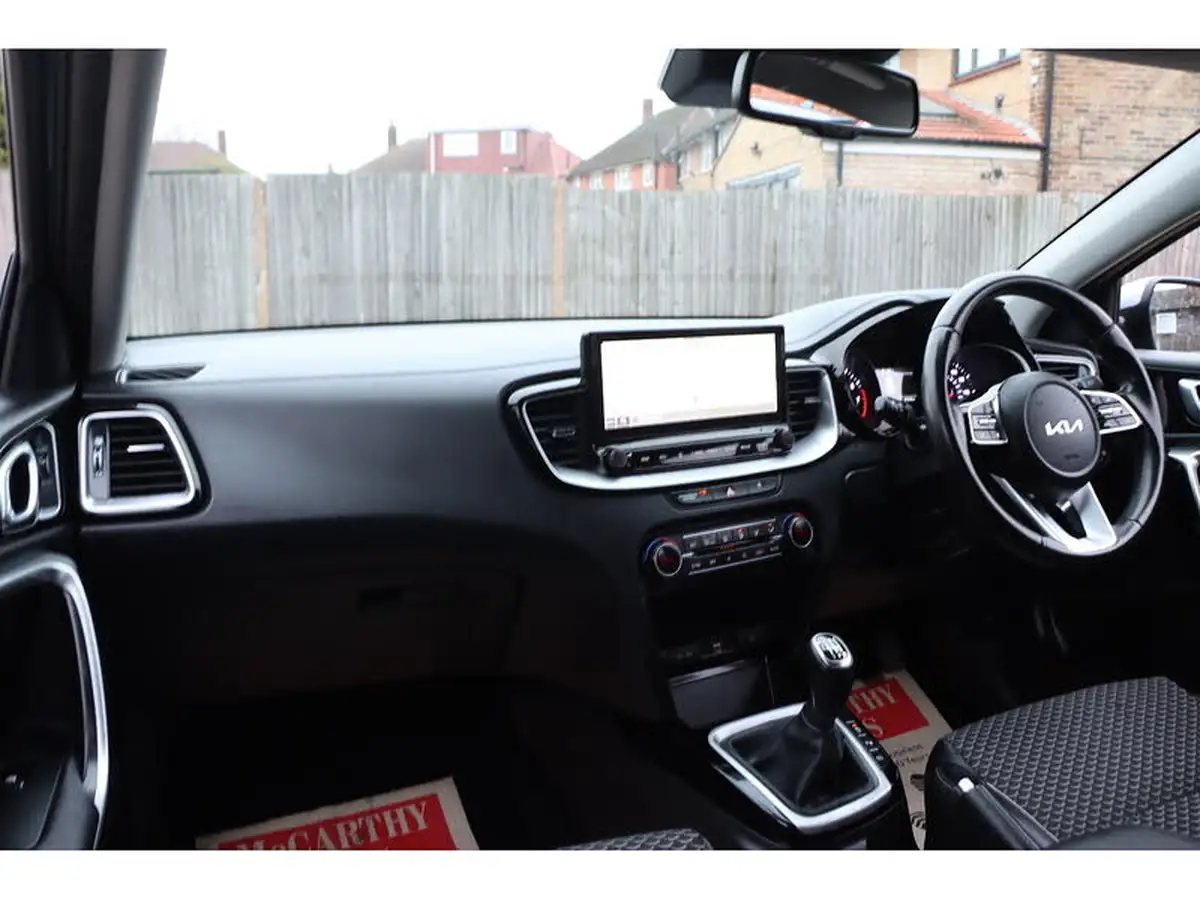 2021-kia-ceed-15-t-gdi-3-sportswagon-big-39