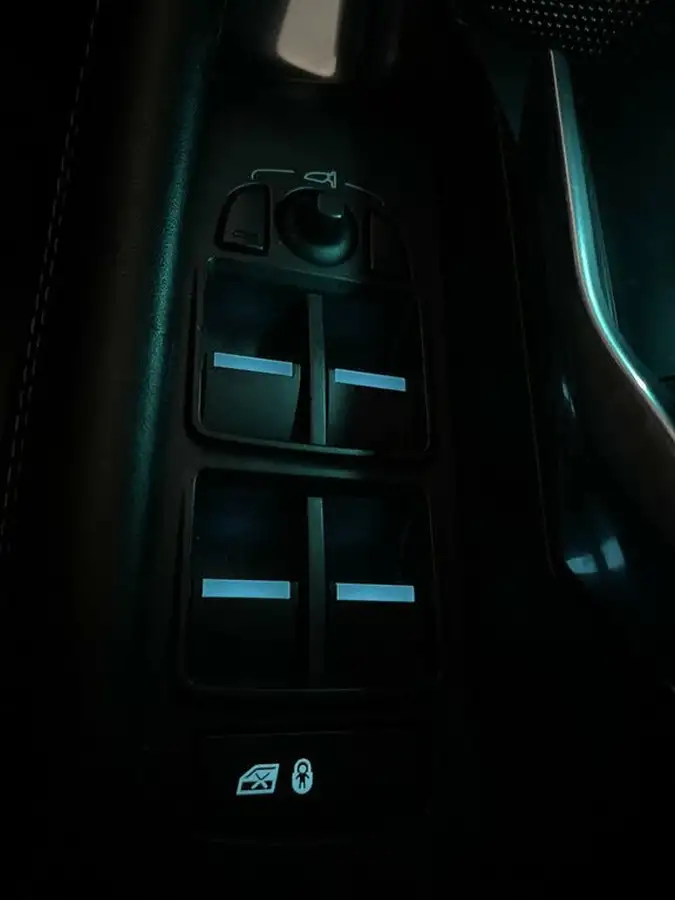 2019-jaguar-e-pace-20-i4d-r-dynamic-hse-180ps-big-29