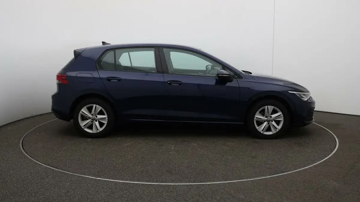 2022-volkswagen-golf-15-tsi-life-130ps-hatchback-big-47