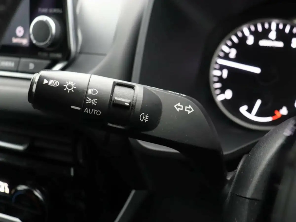 2021-nissan-qashqai-13-dig-t-acenta-premium-140ps-big-40