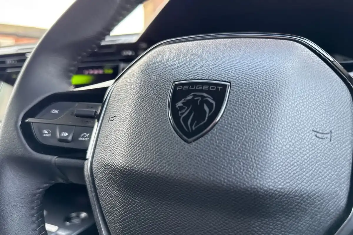 2023-peugeot-308-12-puretech-allure-premium-130ps-big-27