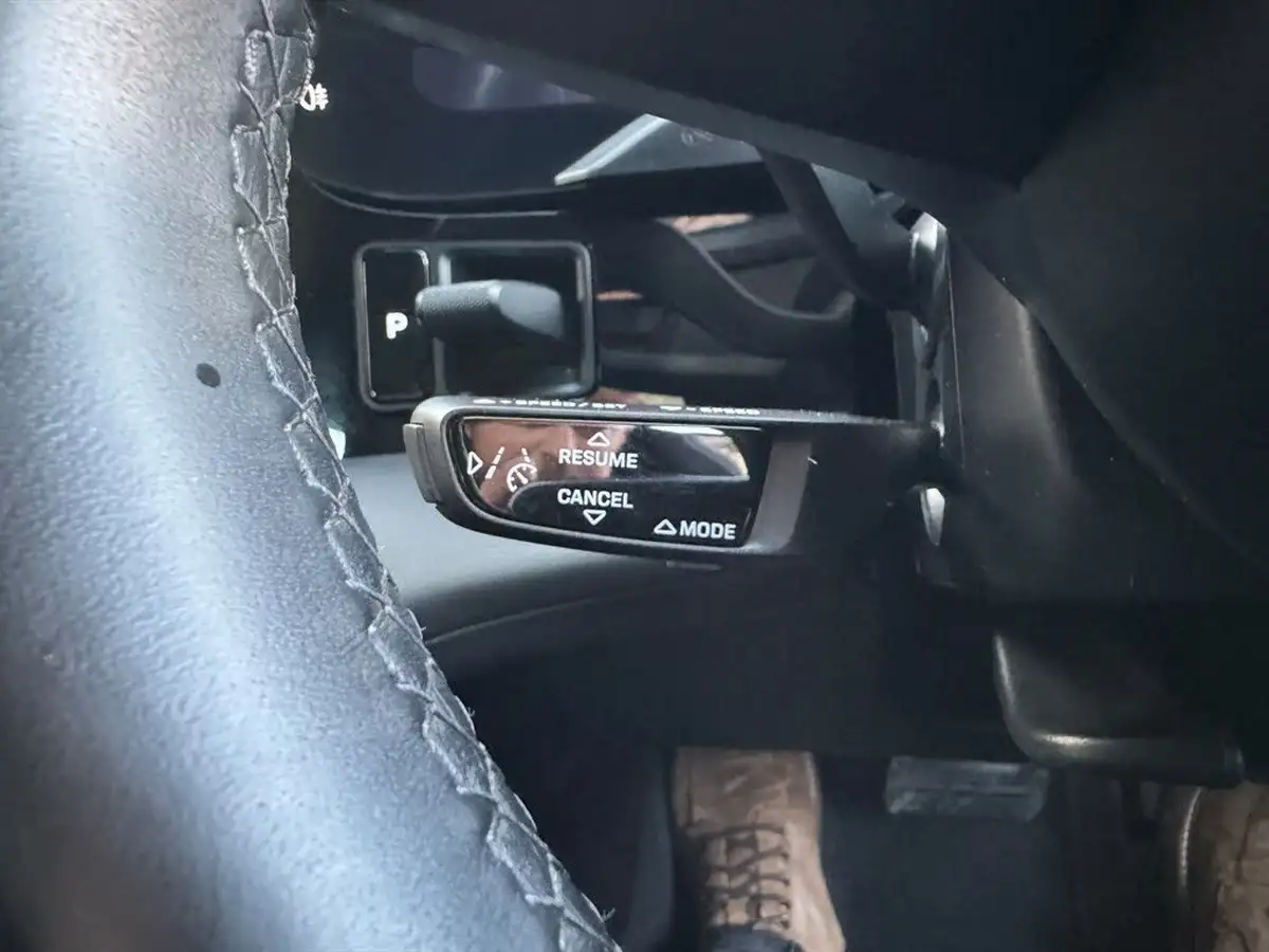2020-porsche-taycan-e-4s-571ps-performance-battery-plus-big-24