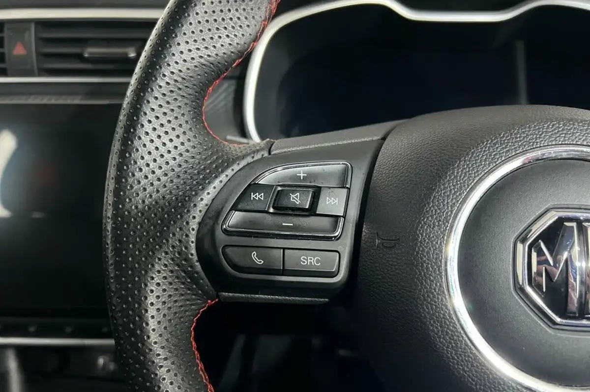 2023-mg-zs-suv-15-vti-tech-exclusive-big-21