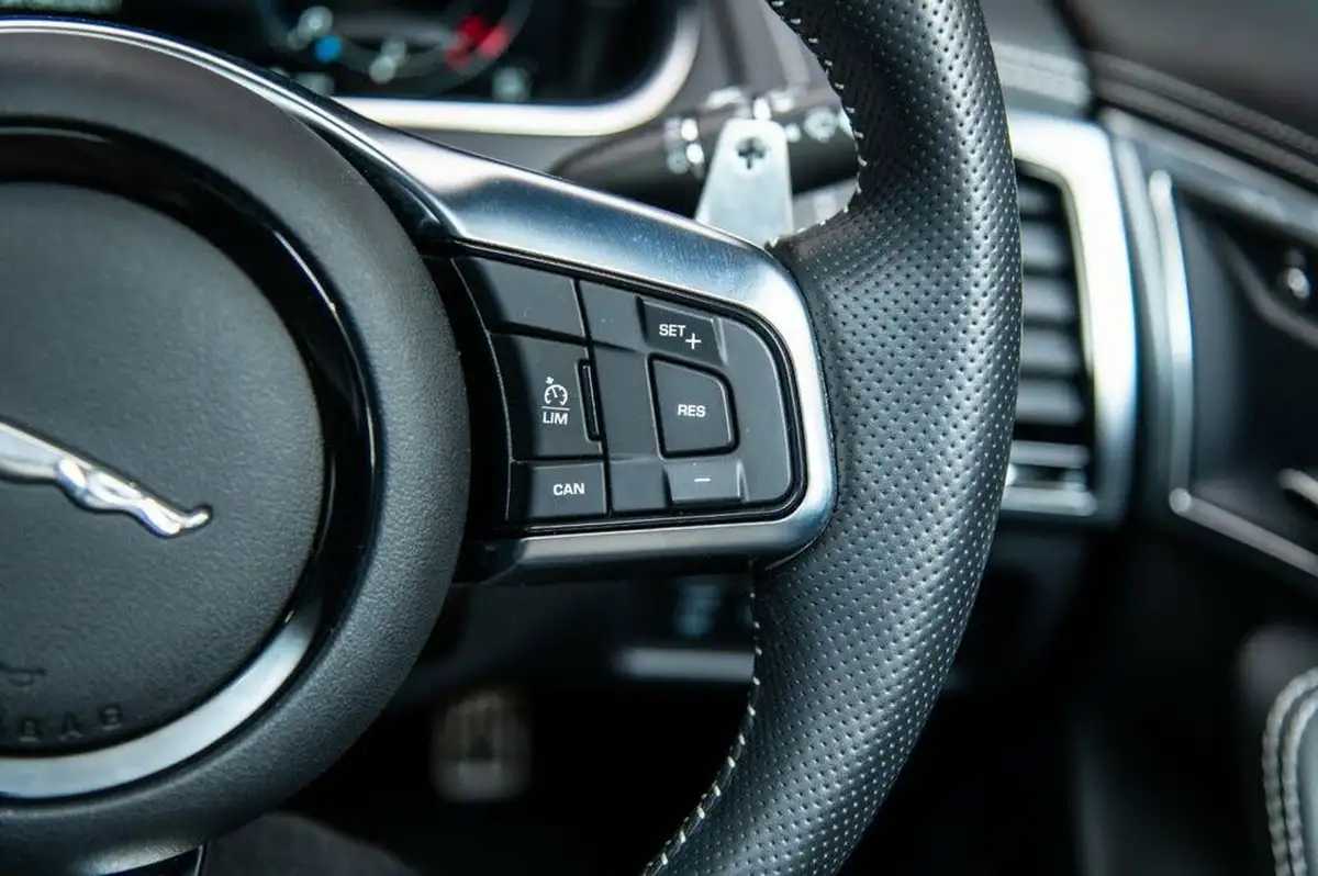 2022-jaguar-f-type-20-p300-r-dynamic-black-coupe-big-8