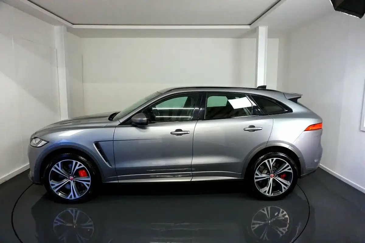 2019-jaguar-f-pace-50-v8-sc-svr-big-3