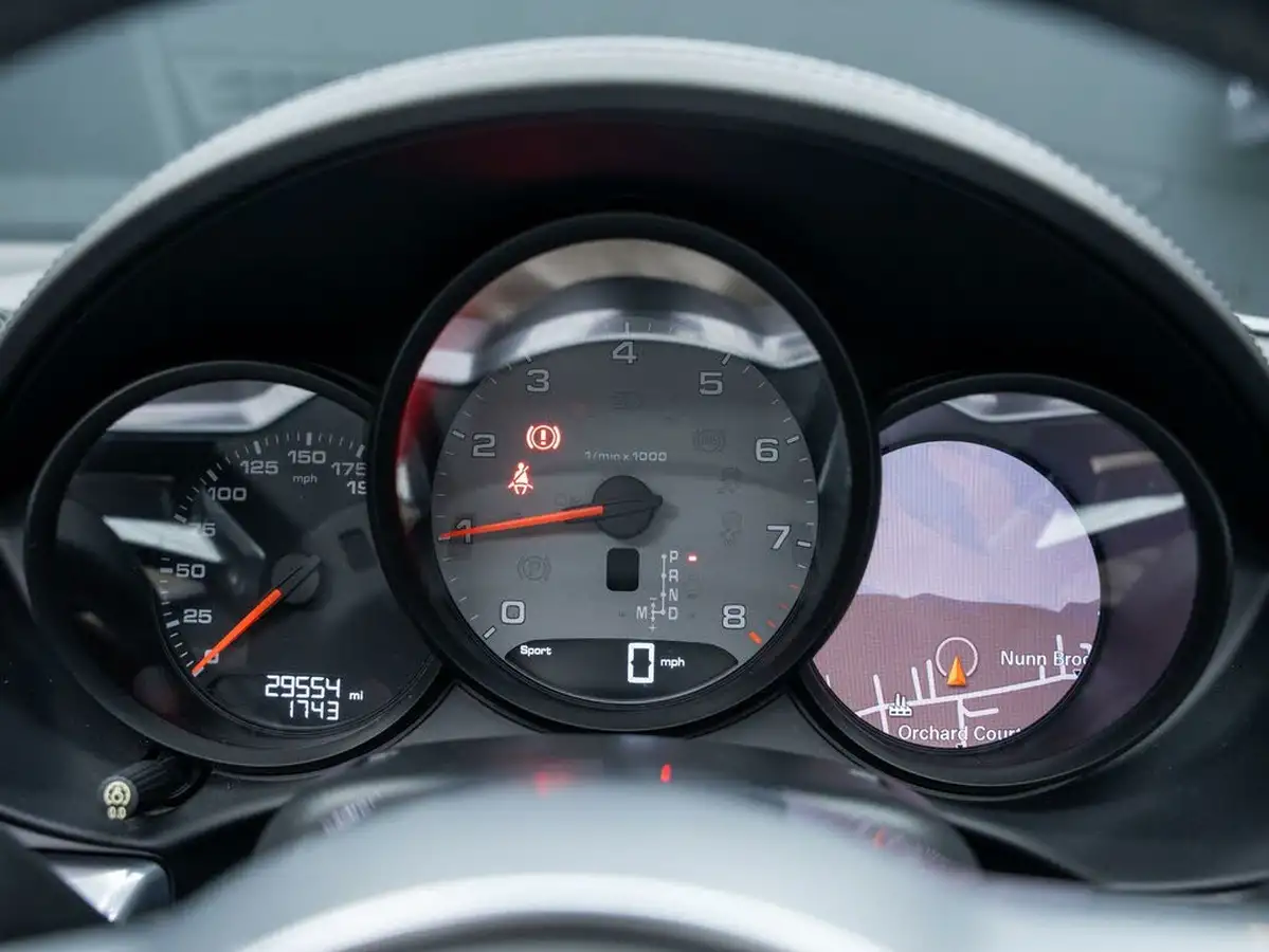 2017-porsche-boxster-718-25-boxster-s-pdk-big-21