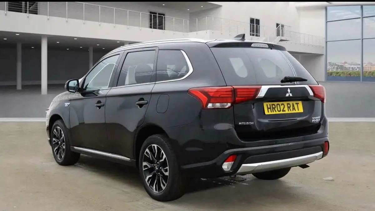 2016-mitsubishi-outlander-20-gx3h-phev-leather5st-big-4