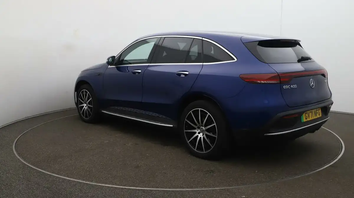 2022-mercedes-benz-eqc-e-eqc-400-amg-line-big-5