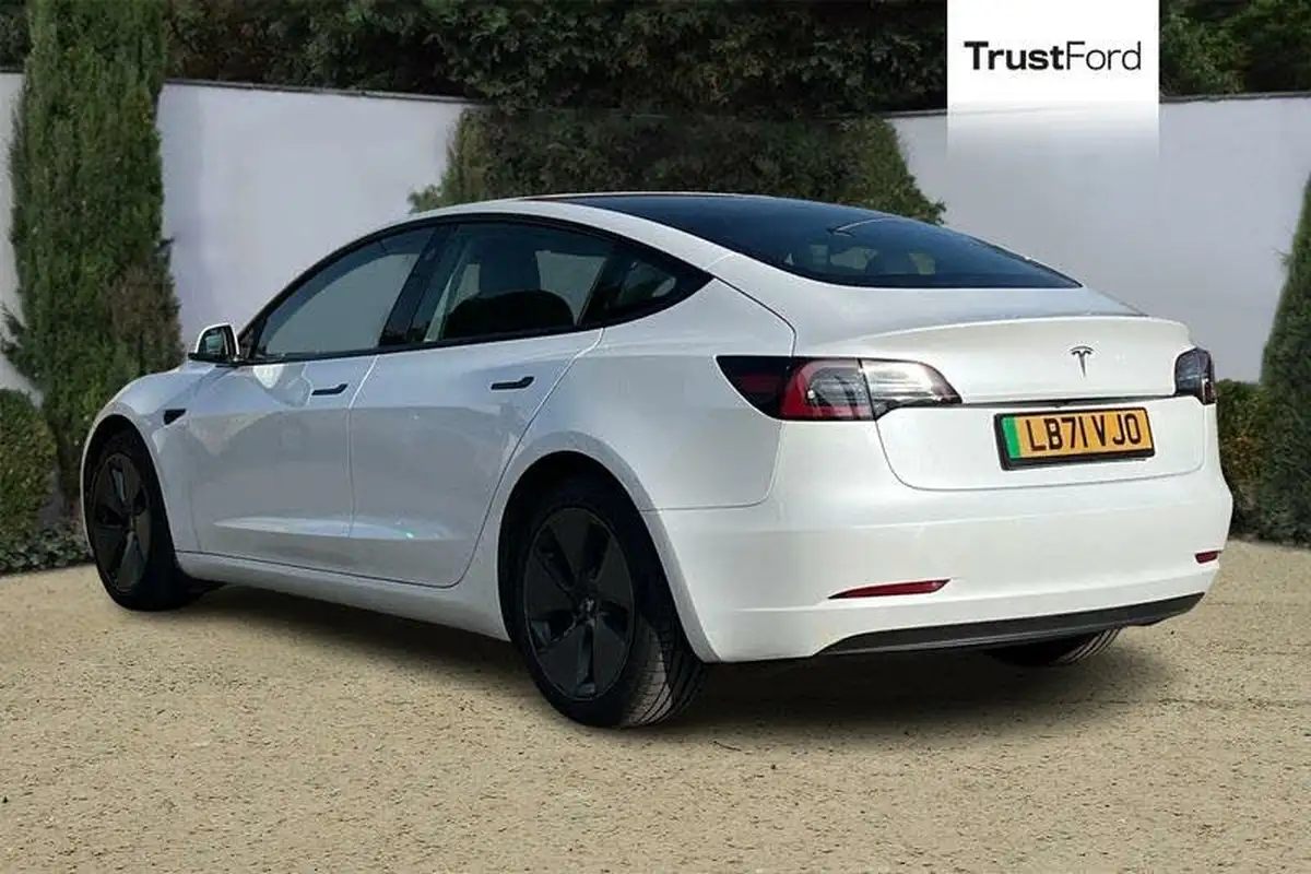 2021-tesla-model-3-e-standard-plus-big-1