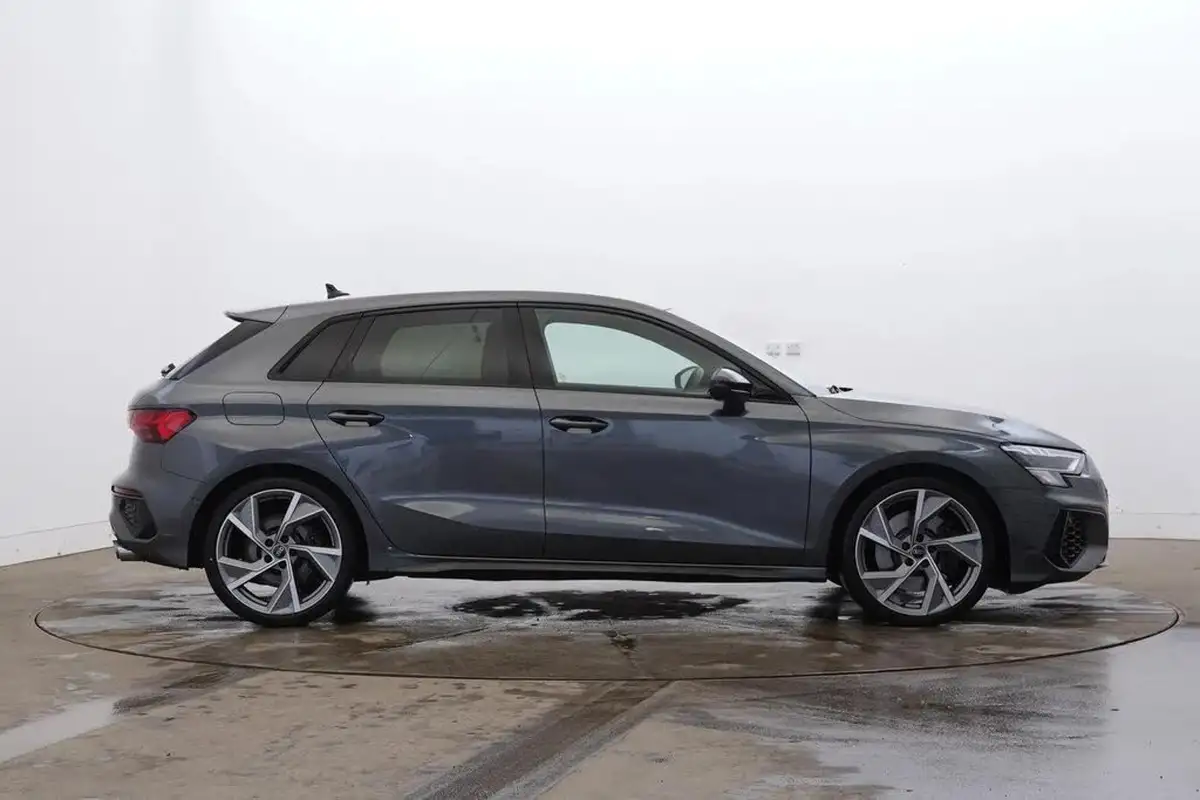 2024-audi-s3-20-tfsi-black-edition-310ps-sportback-5d-big-2