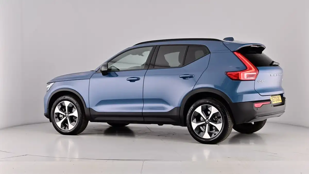 2023-volvo-xc40-20-b3-plus-big-62