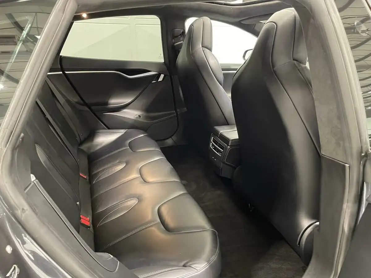 2017-tesla-model-s-e-75-235kw-big-6