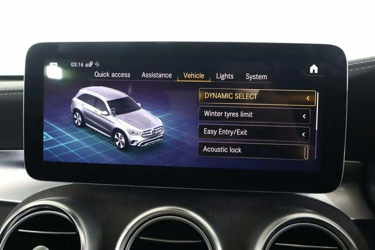 2021-mercedes-benz-glc-class-20d-glc300d-amg-line-premium-plus-245ps-station-wagon-5d-big-43