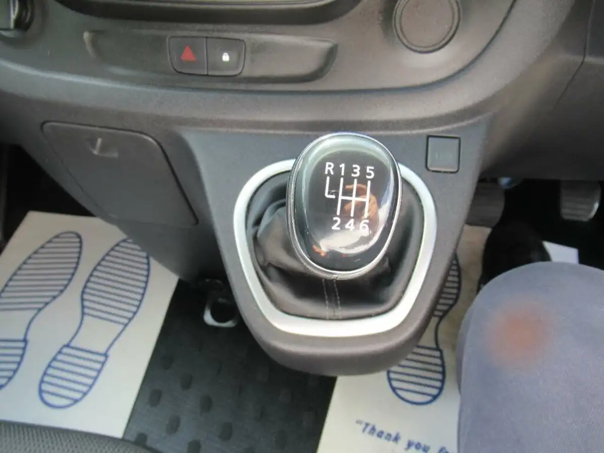 2020-nissan-nv300-20dci-acenta-l1h2-big-19