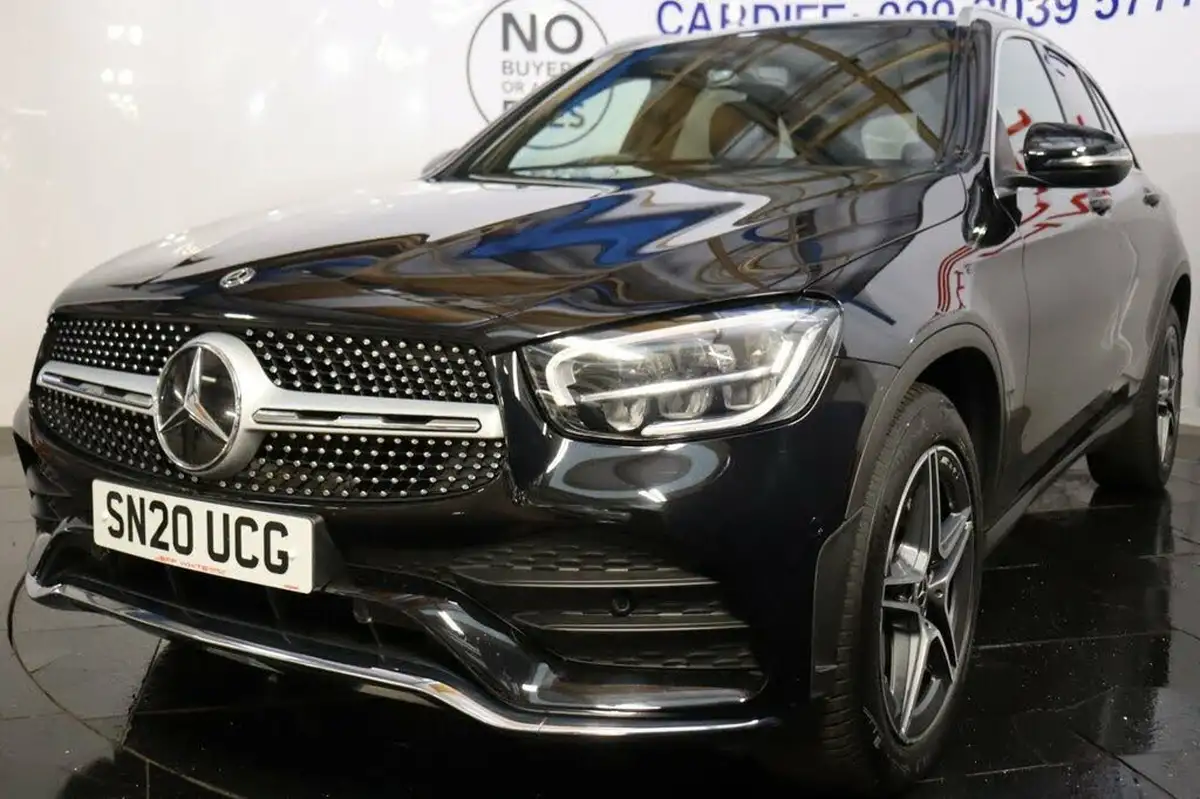2020-mercedes-benz-glc-class-20d-glc220d-amg-line-station-wagon-5d-4matic-plus-big-13
