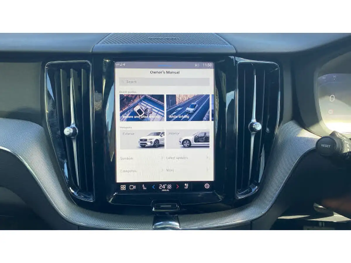 2024-volvo-xc60-20-t6-plus-black-edition-big-40