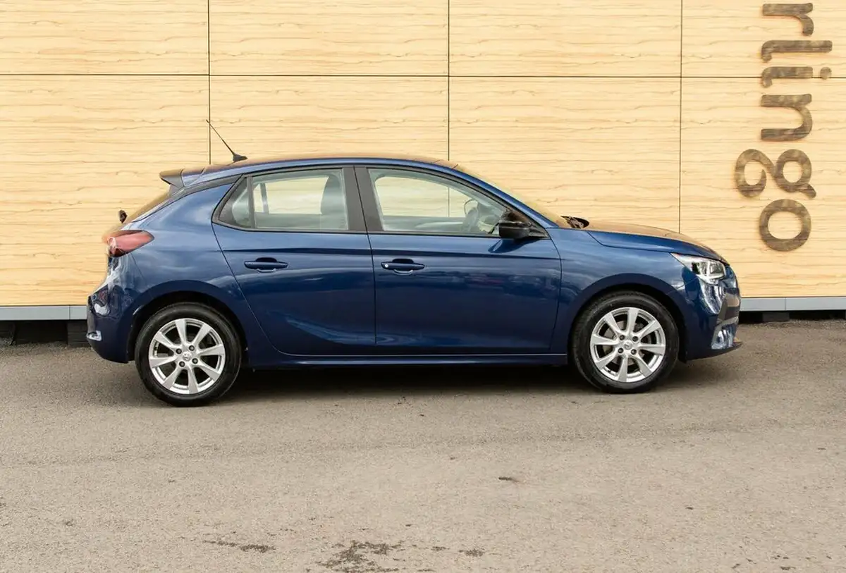 2021-vauxhall-corsa-12i-se-premium-big-11