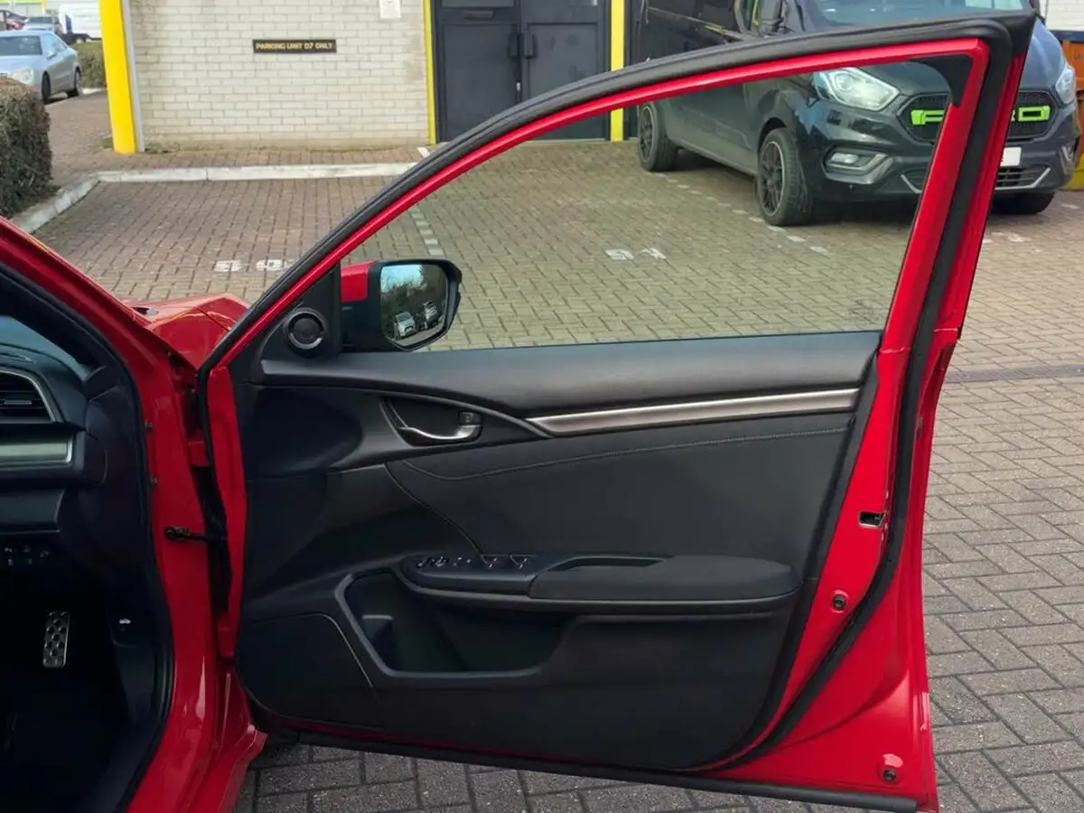 2018-honda-civic-10-vtec-turbo-sr-126ps-hatchback-5d-cvt-big-27