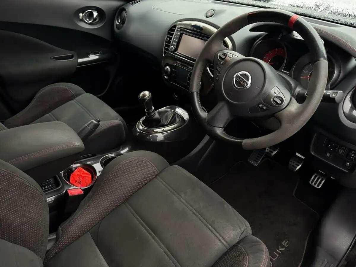 2017-nissan-juke-16-nismo-rs-218ps-big-21